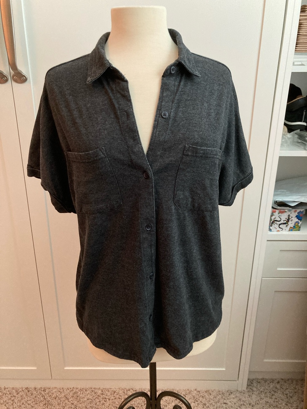 C & C California cap sleeve button down shirt